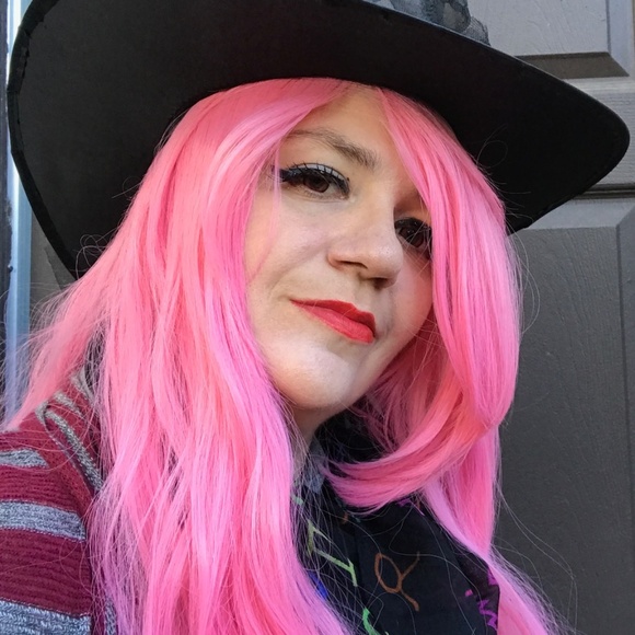 Meet your Posher, Melissa - Picture 1 of 1